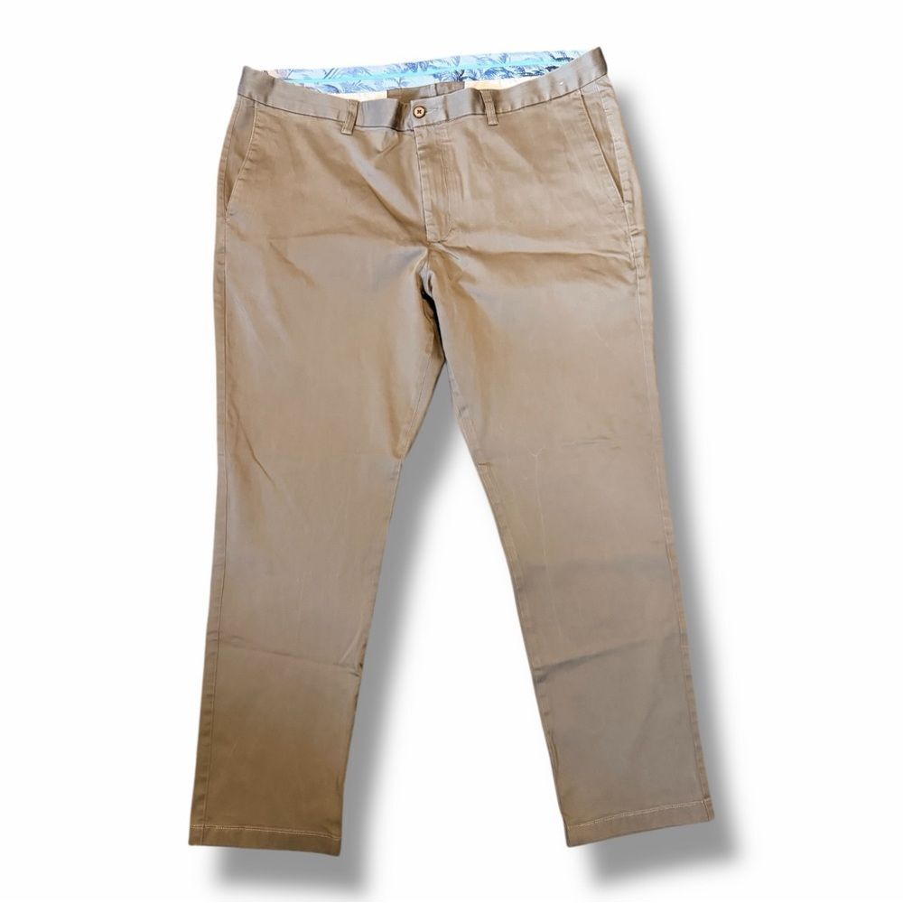 Tommy Bahama Men's Tan Chinos Stretch Flat Front Pants Size 42x32 Casual Golf